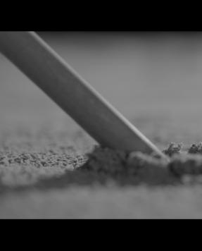 Stregen_i_sandet_still_01